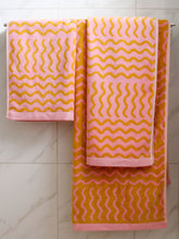 Load image into Gallery viewer, Ripple Bath Towel - Mandi at Home