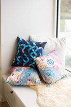 Load image into Gallery viewer, Gelato Shell Linen Cushion with Insert - Mandi at Home